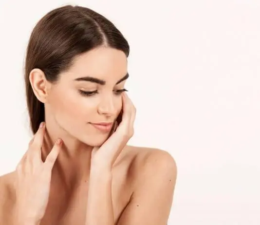 macchie sul collo rimedi