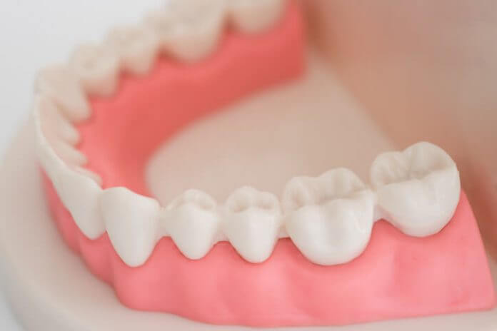 Denti gialli: bicarbonato denti